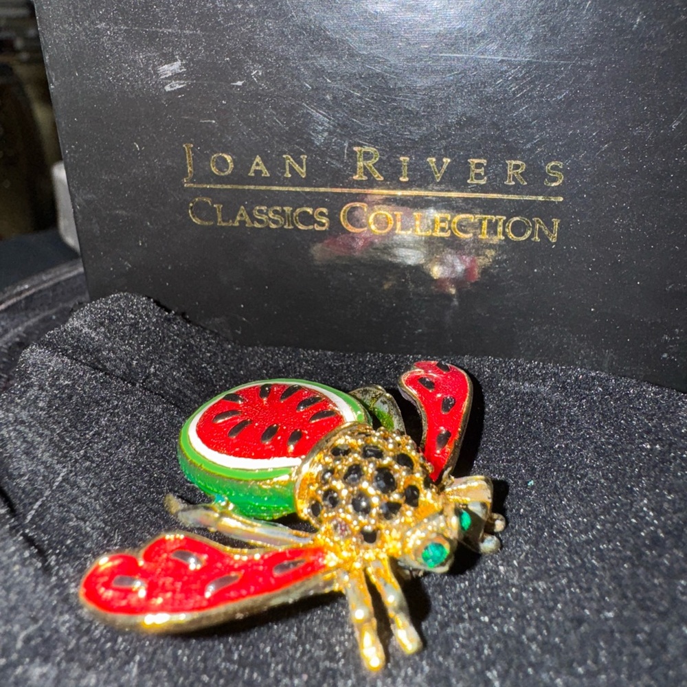 Joan Rivers Vintage Watermelon Bee Brooch - Picture 4 of 6